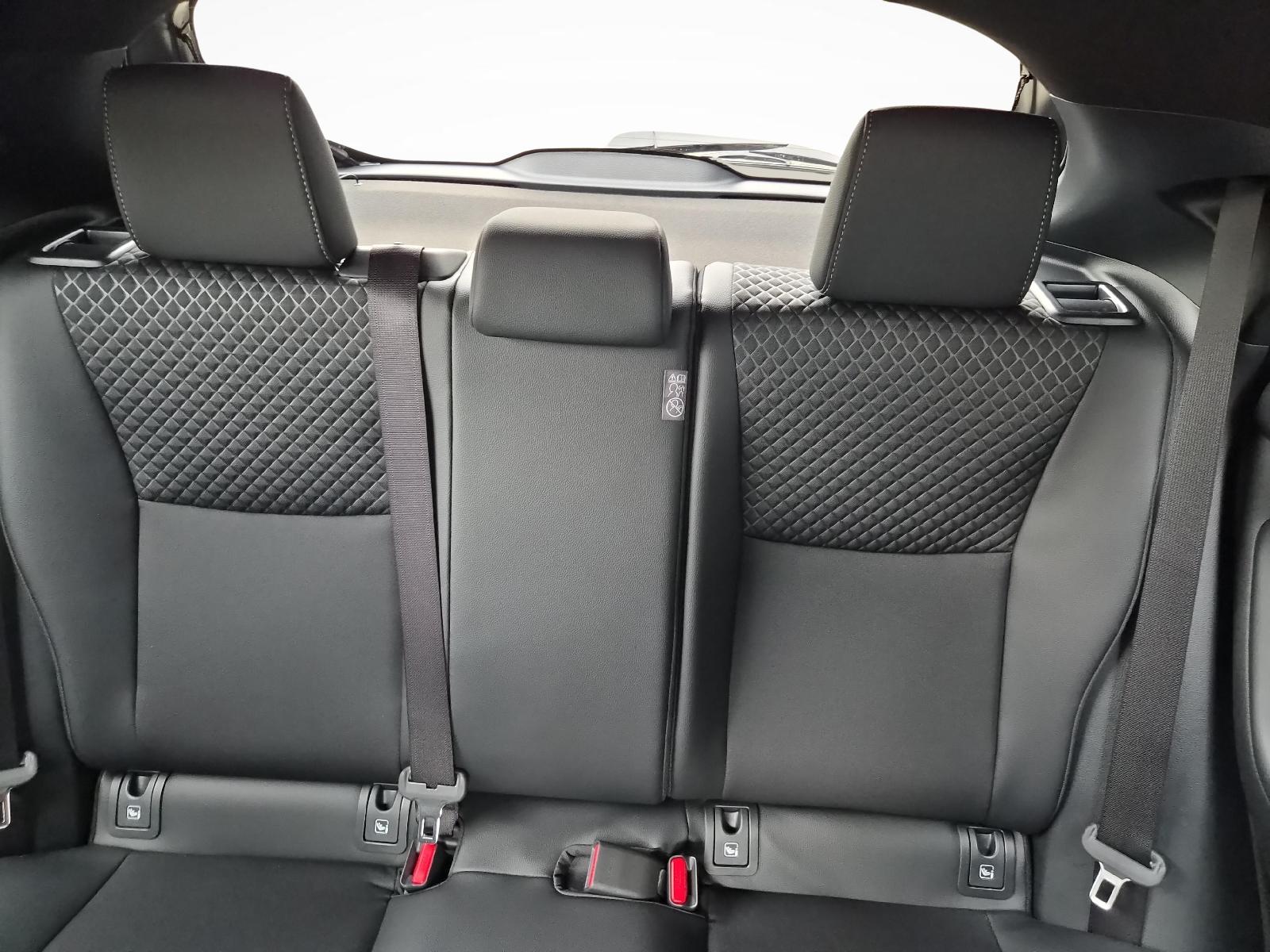 TOYOTA Yaris 1.5 VVT-i HSD Premium-image-10