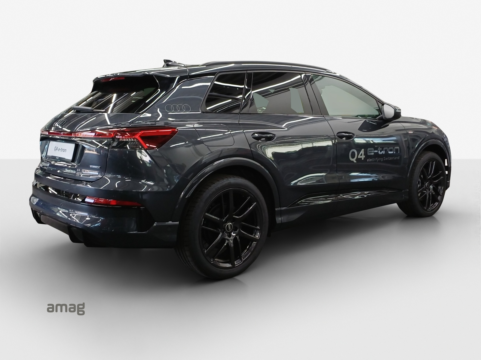 AUDI Q4 e-tron SUV quattro performance-image-4
