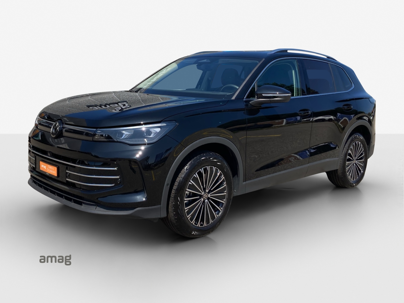 VW Tiguan 2.0 TSI DSG Elegance 4Motion-image-0