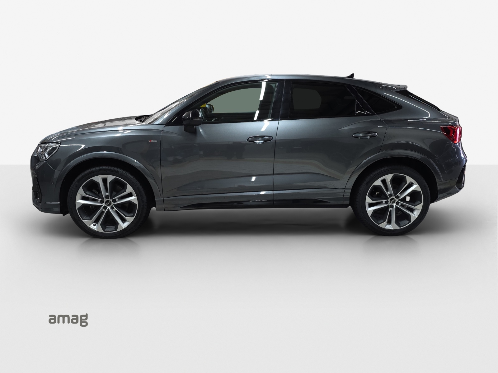 AUDI Q3 Sportback 40 TFSI S line quattro S-tronic-image-1