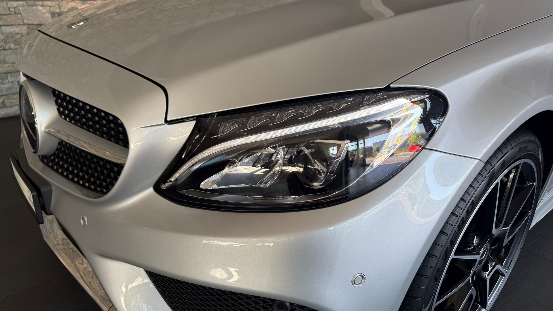 MERCEDES-BENZ C 200 Coupé AMG Line Edition 1 4Matic-image-9