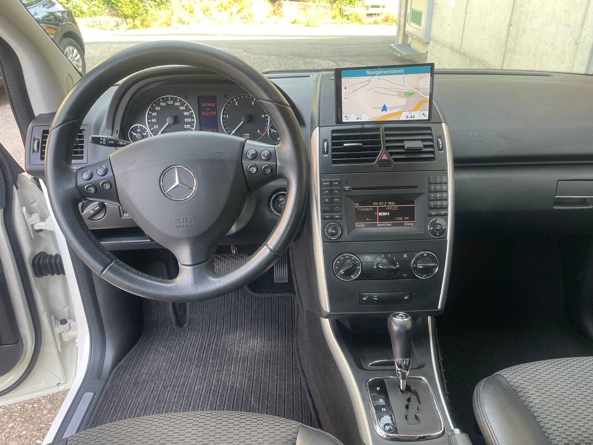 MERCEDES-BENZ A 180 CDI Avantgarde-image-7