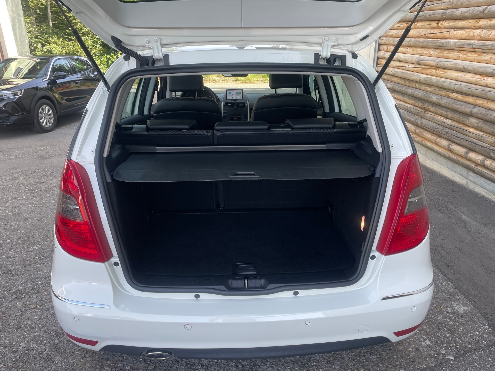 MERCEDES-BENZ A 180 CDI Avantgarde-image-5
