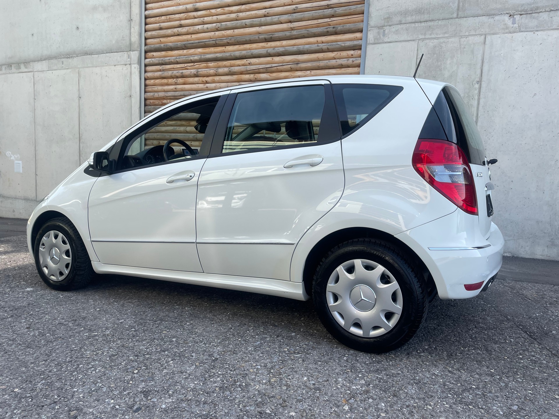 MERCEDES-BENZ A 180 CDI Avantgarde-image-2