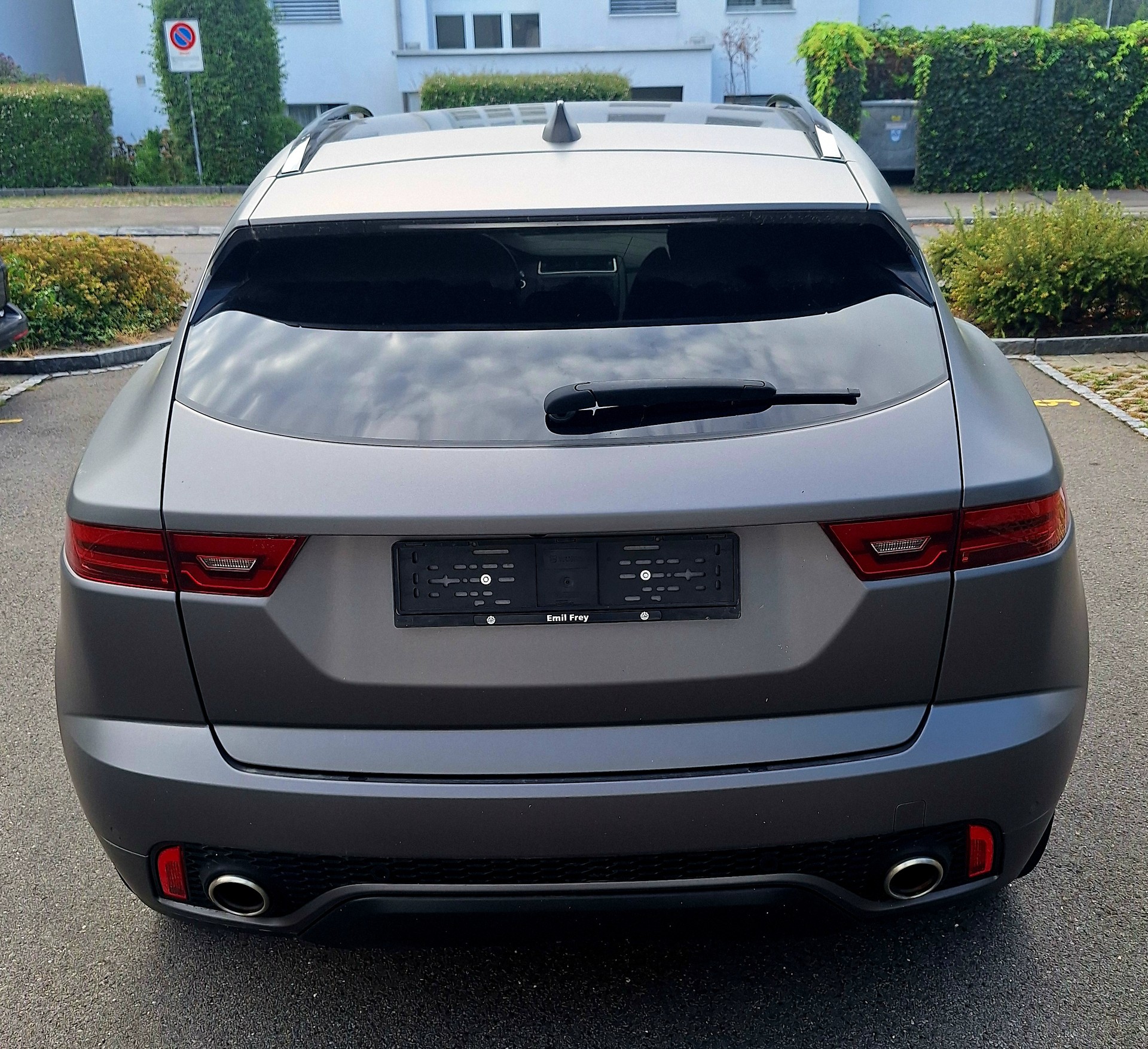 JAGUAR 2.0 D 180 AWD-image-1