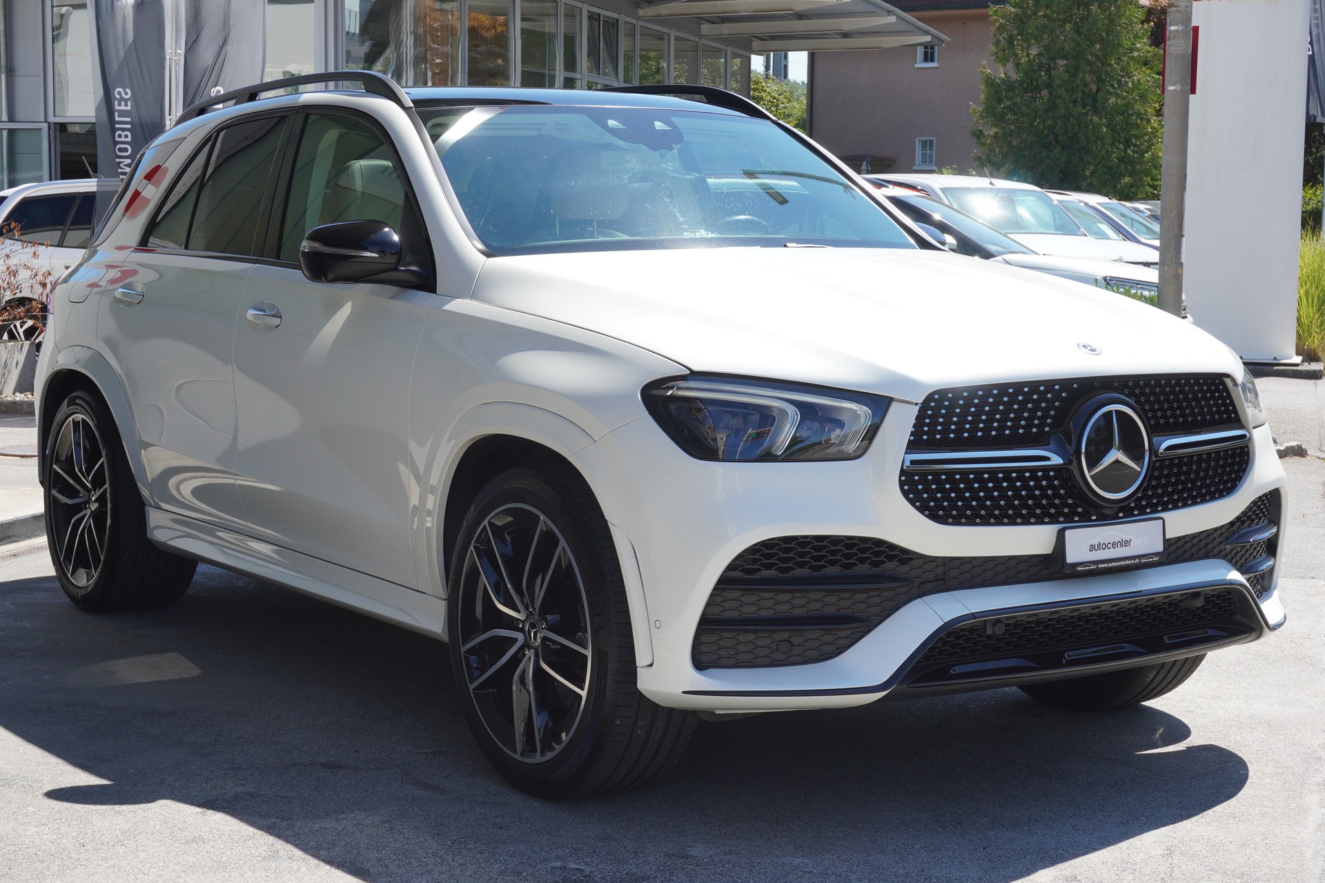 MERCEDES-BENZ GLE 400 d 4Matic AMG Line 9G-Tronic-image-3