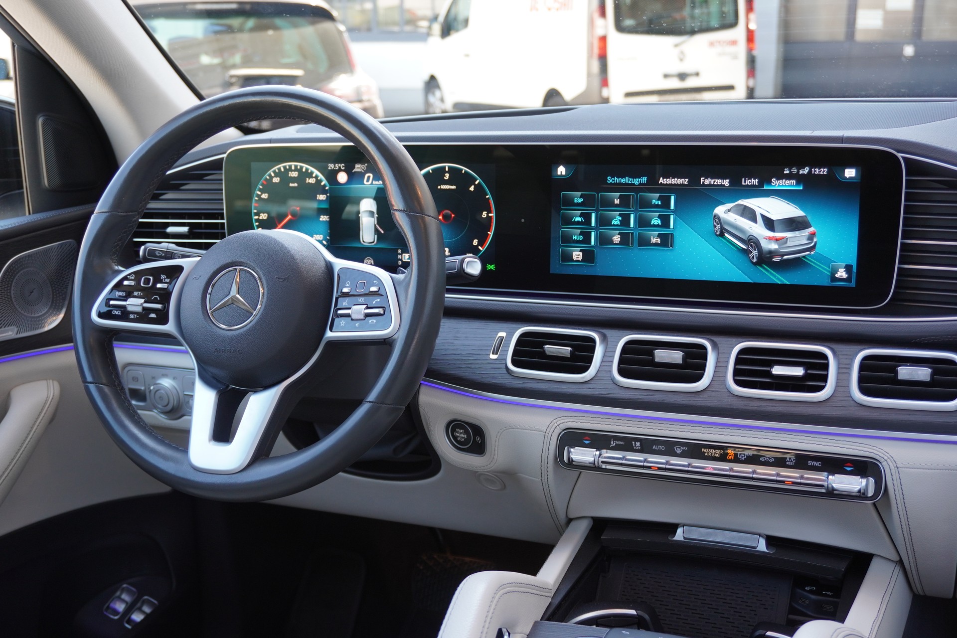 MERCEDES-BENZ GLE 400 d 4Matic AMG Line 9G-Tronic-image-11