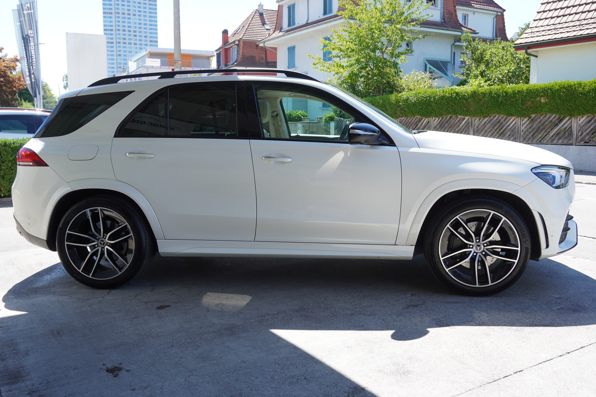 MERCEDES-BENZ GLE 400 d 4Matic AMG Line 9G-Tronic-image-4