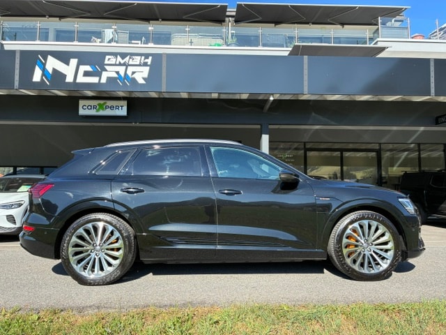 AUDI e-tron 55 Advanced quattro-image-3