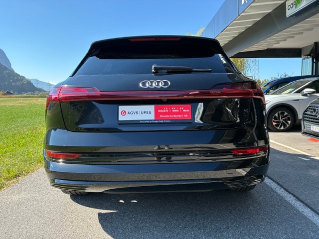 AUDI e-tron 55 Advanced quattro-image-6