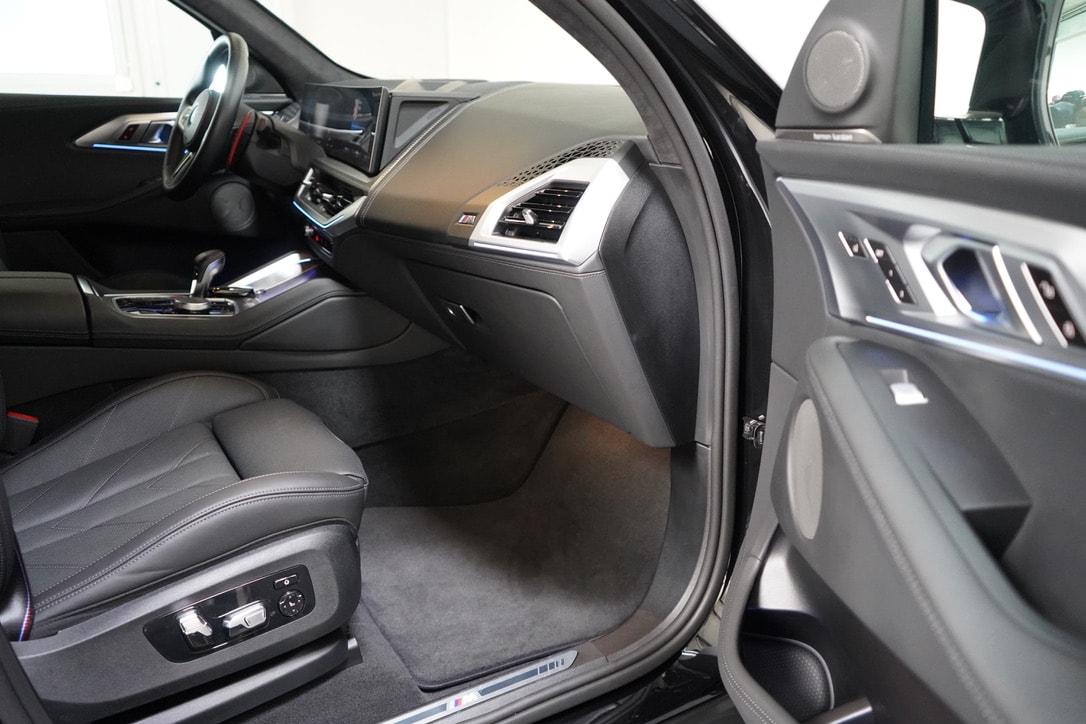 BMW XM xDrive PHEV Steptronic-image-5