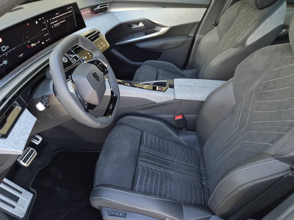 PEUGEOT 5008 1.6 PHEV 225cv GT Exclusive (crochet)-image-7