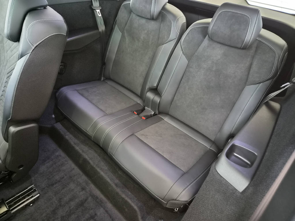 PEUGEOT 5008 1.6 PHEV 225cv GT Exclusive (crochet)-image-10