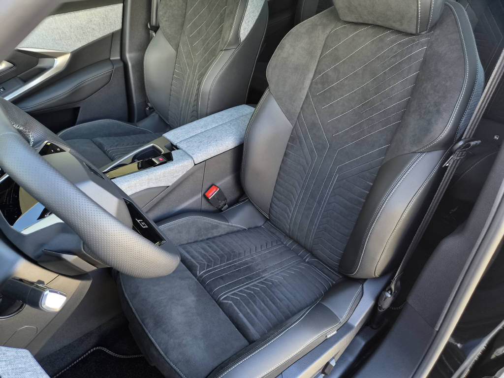 PEUGEOT 5008 1.6 PHEV 225cv GT Exclusive (crochet)-image-8
