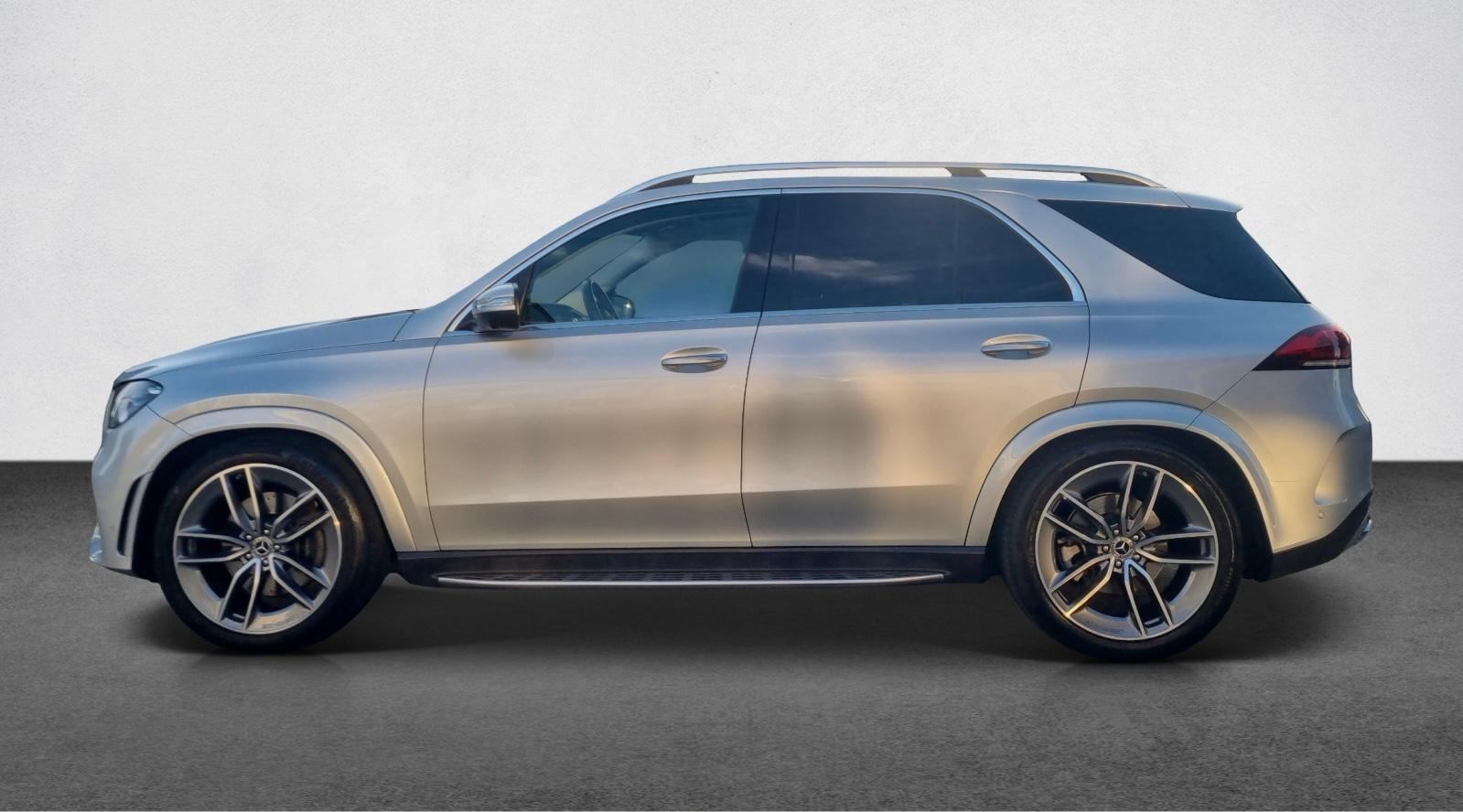 MERCEDES-BENZ GLE 300 d 4Matic AMG Line 9G-Tronic-image-6