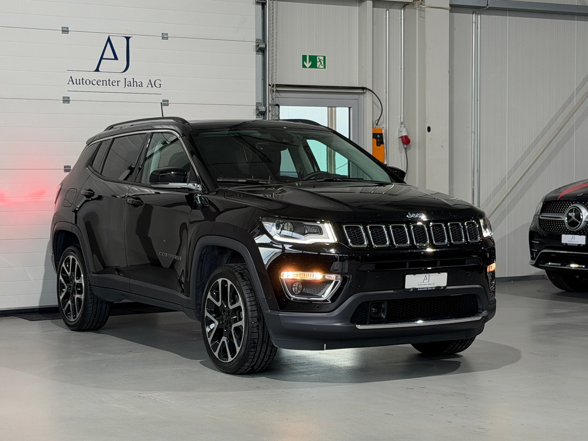 JEEP Compass 1.4 Turbo Limited AWD 9ATX (CH)-image-4