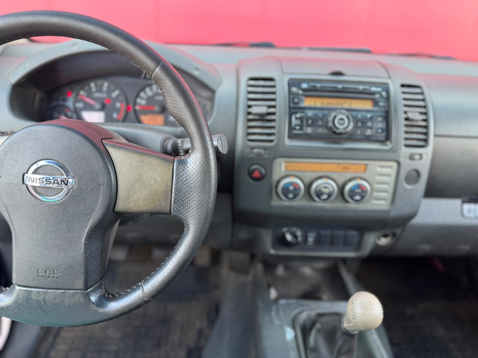 NISSAN Navara King Cab XE 2.5 dCi 4WD-image-5