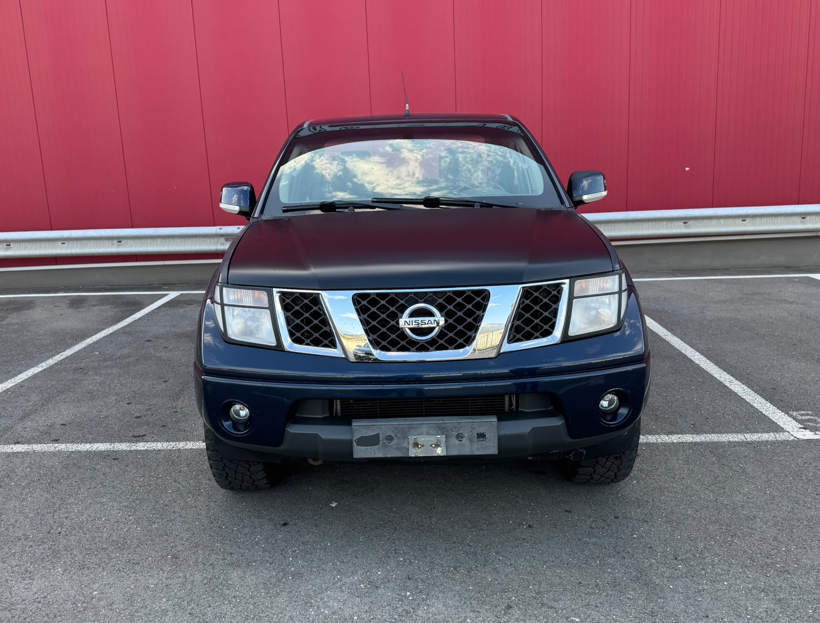 NISSAN Navara King Cab XE 2.5 dCi 4WD-image-2