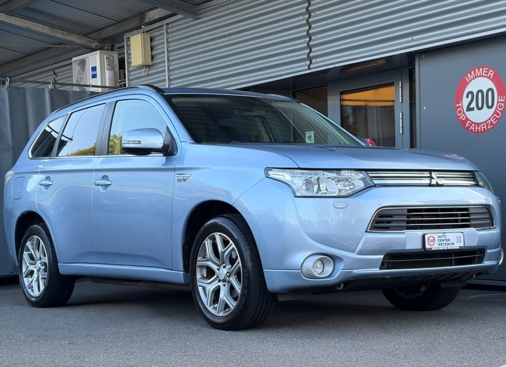 MITSUBISHI Outlander 2.0 PHEV Intense-image-1