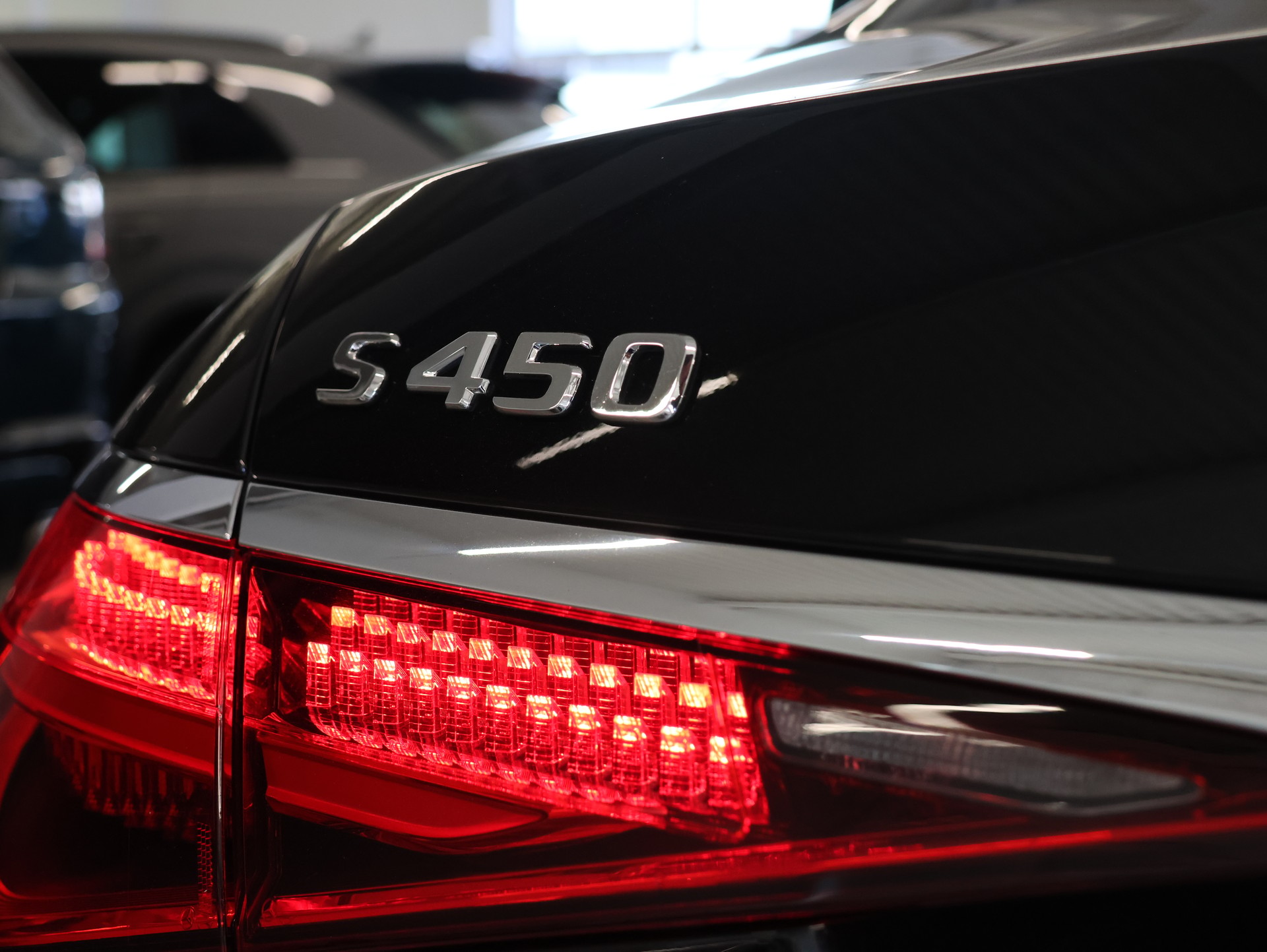 MERCEDES-BENZ S 450 L 4Matic Business Class 9G-Tronic *Burmester* *Panoramadach* *Sitzheizung*-image-38