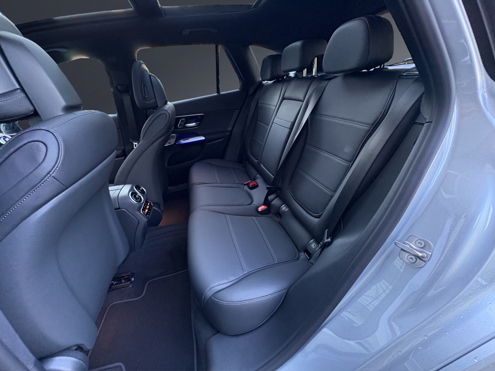MERCEDES-BENZ GLC 300 e 4Matic EQ Star 9G-Tronic-image-17