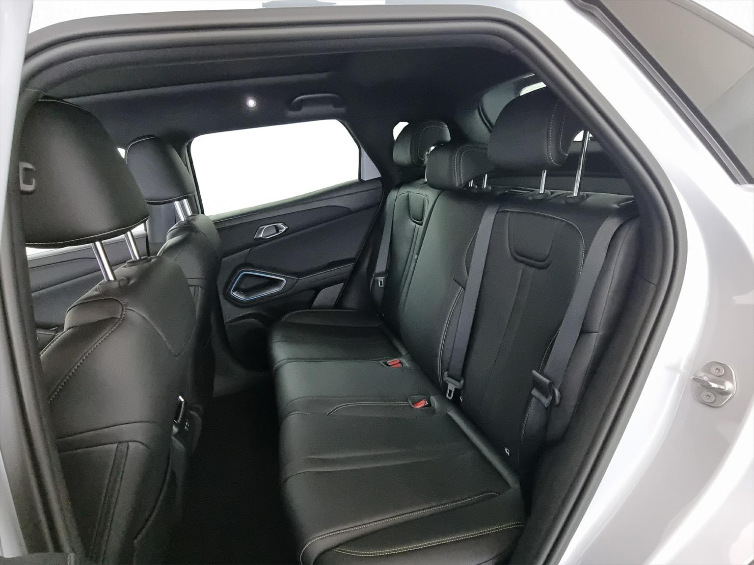 BYD Atto 2 DM-i Boost FWD-image-6