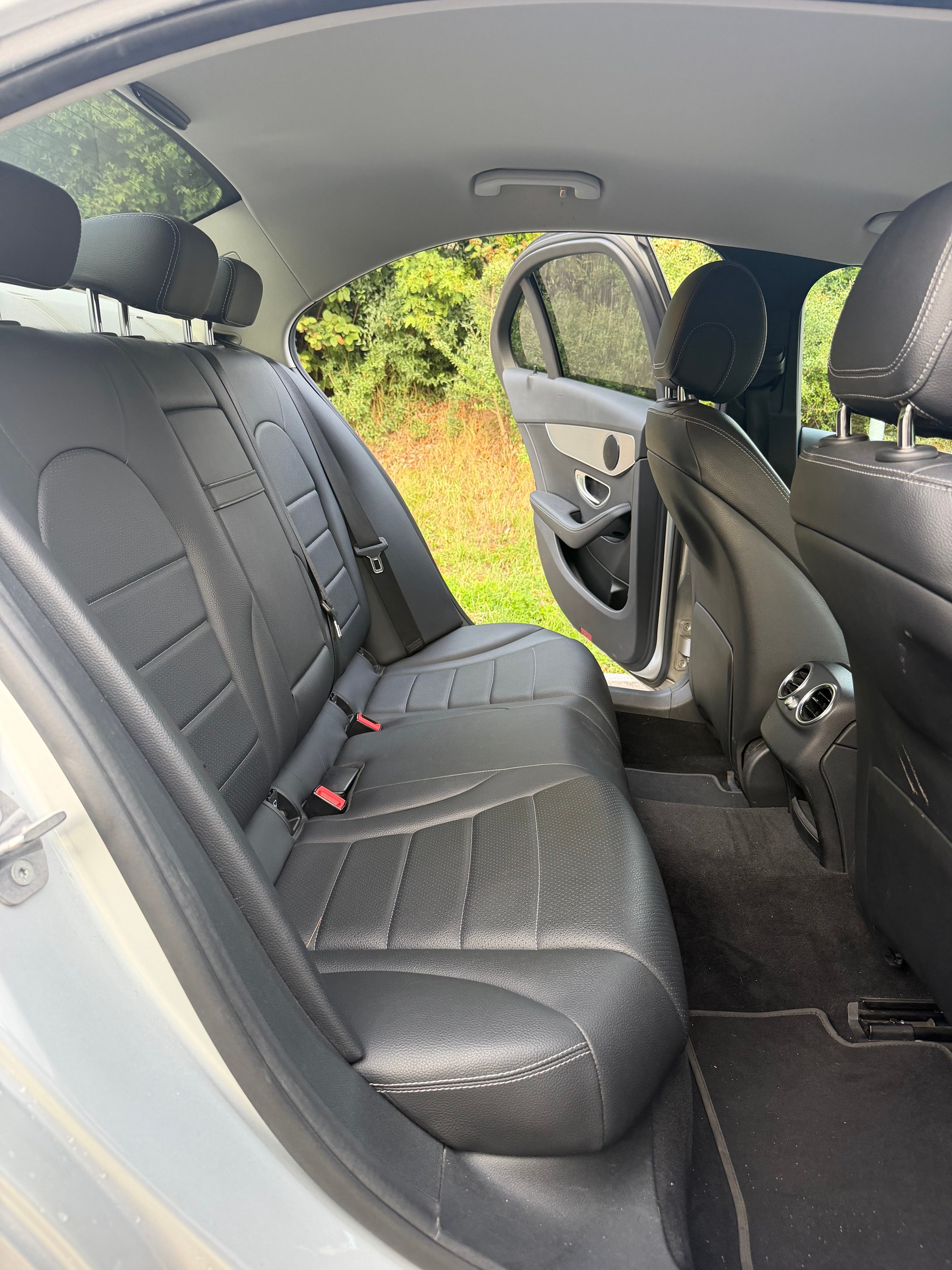 MERCEDES-BENZ C 180 Avantgarde 9G-Tronic-image-14