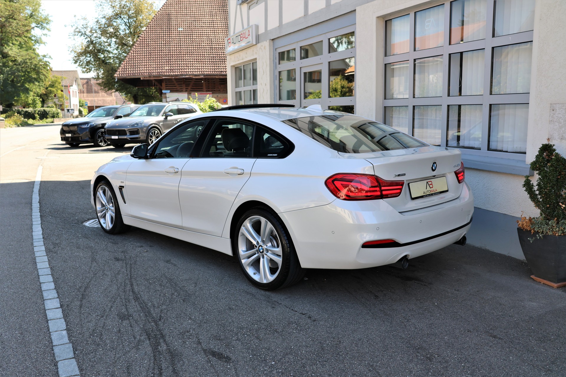 BMW 440i Gran Coupé xDrive Sport Line Steptronic (CH)-image-6