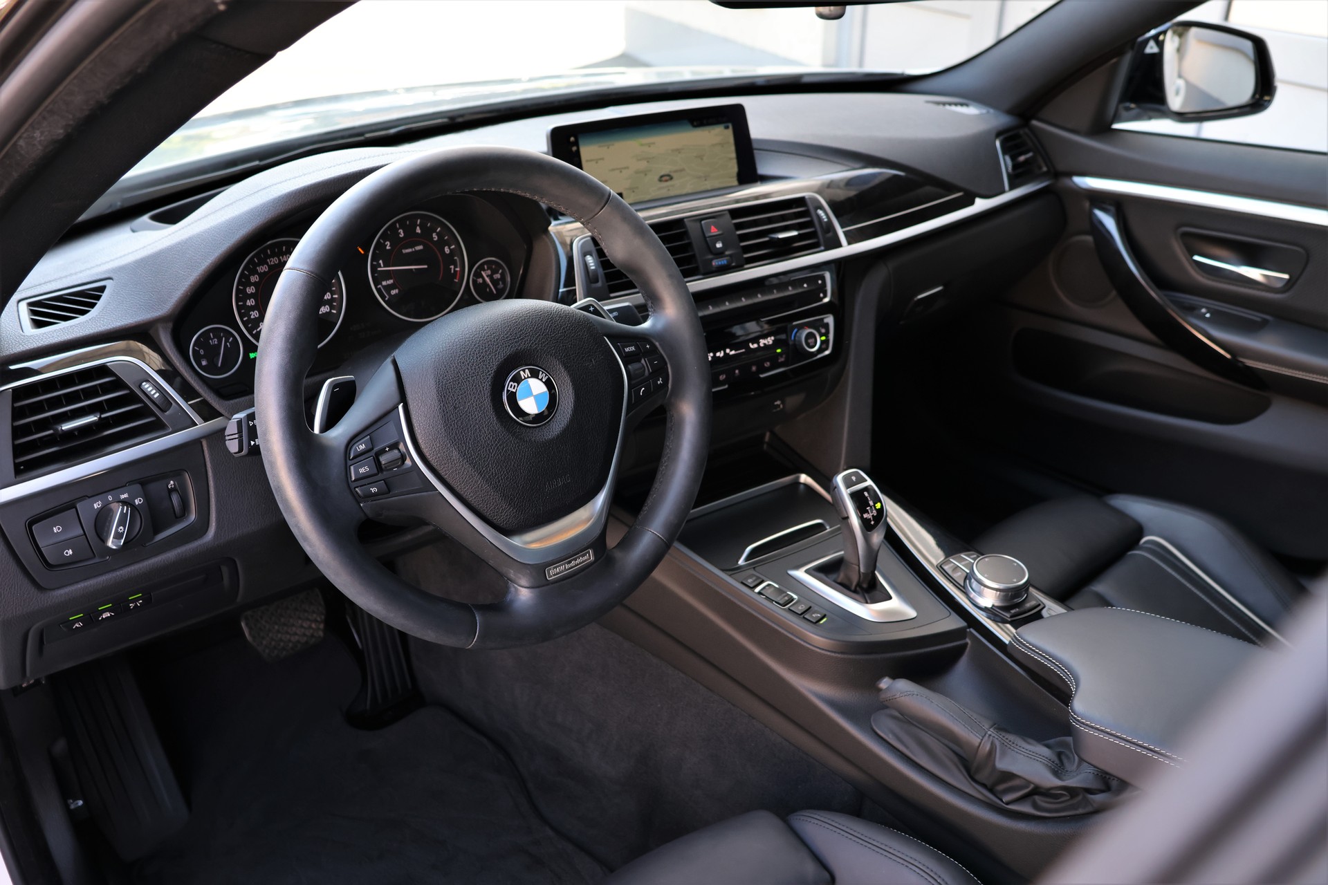BMW 440i Gran Coupé xDrive Sport Line Steptronic (CH)-image-9