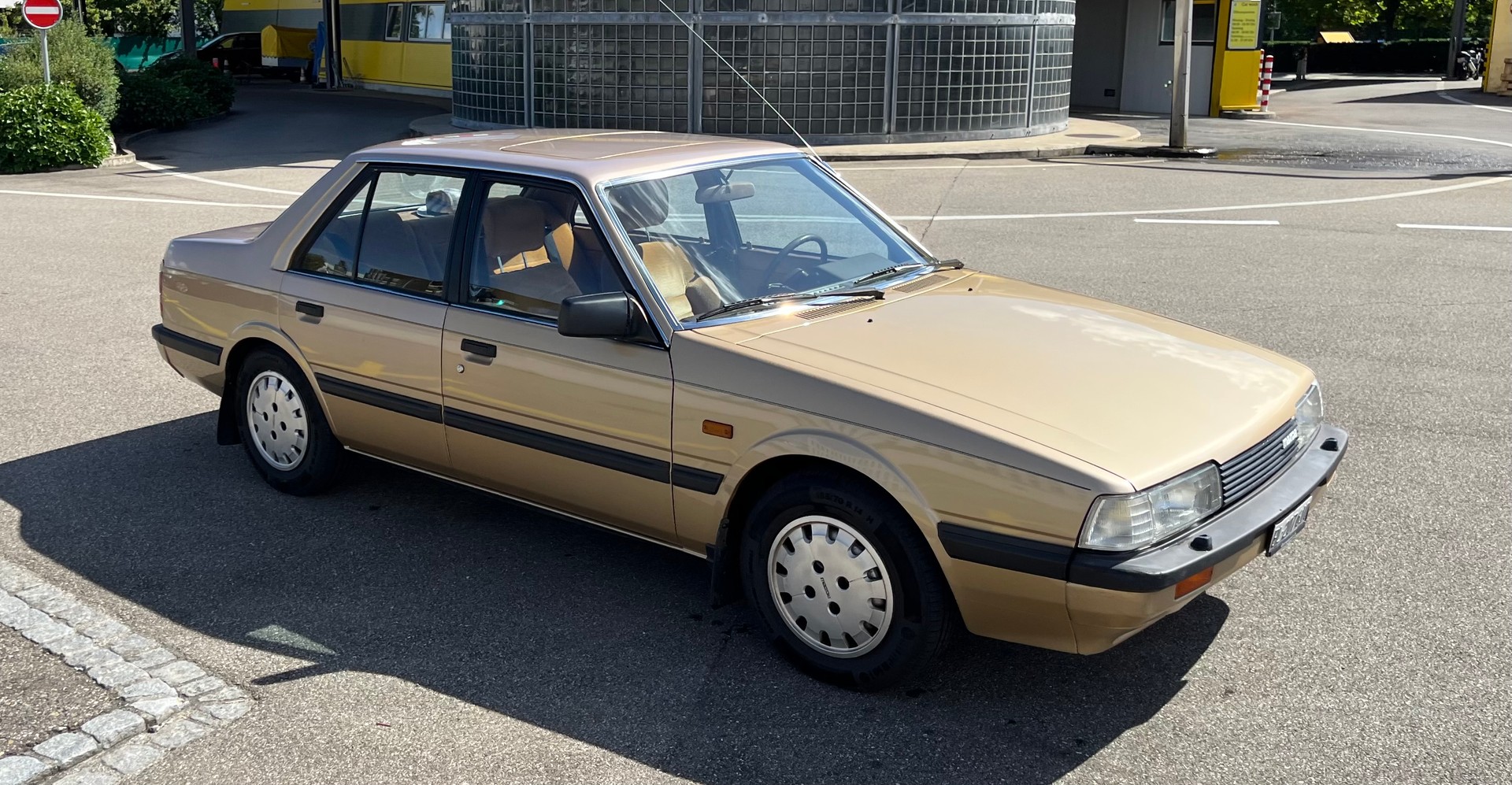 MAZDA 2.0 GLX-image-3