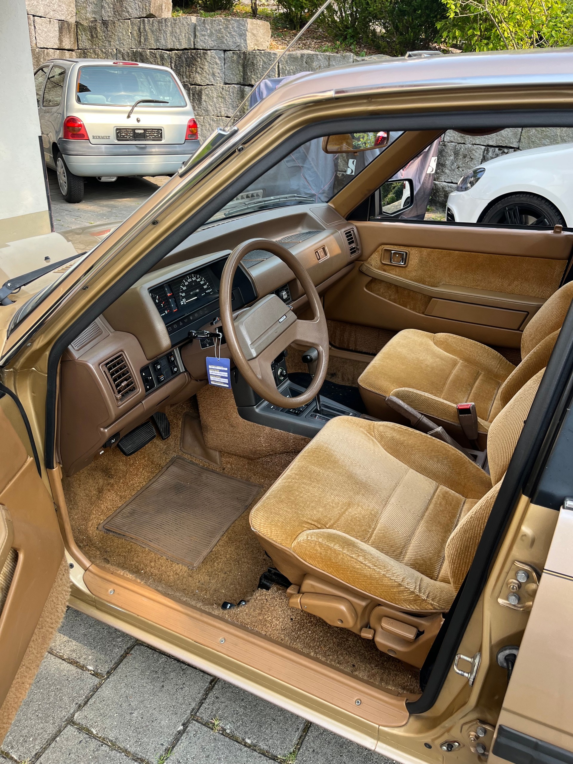 MAZDA 2.0 GLX-image-5