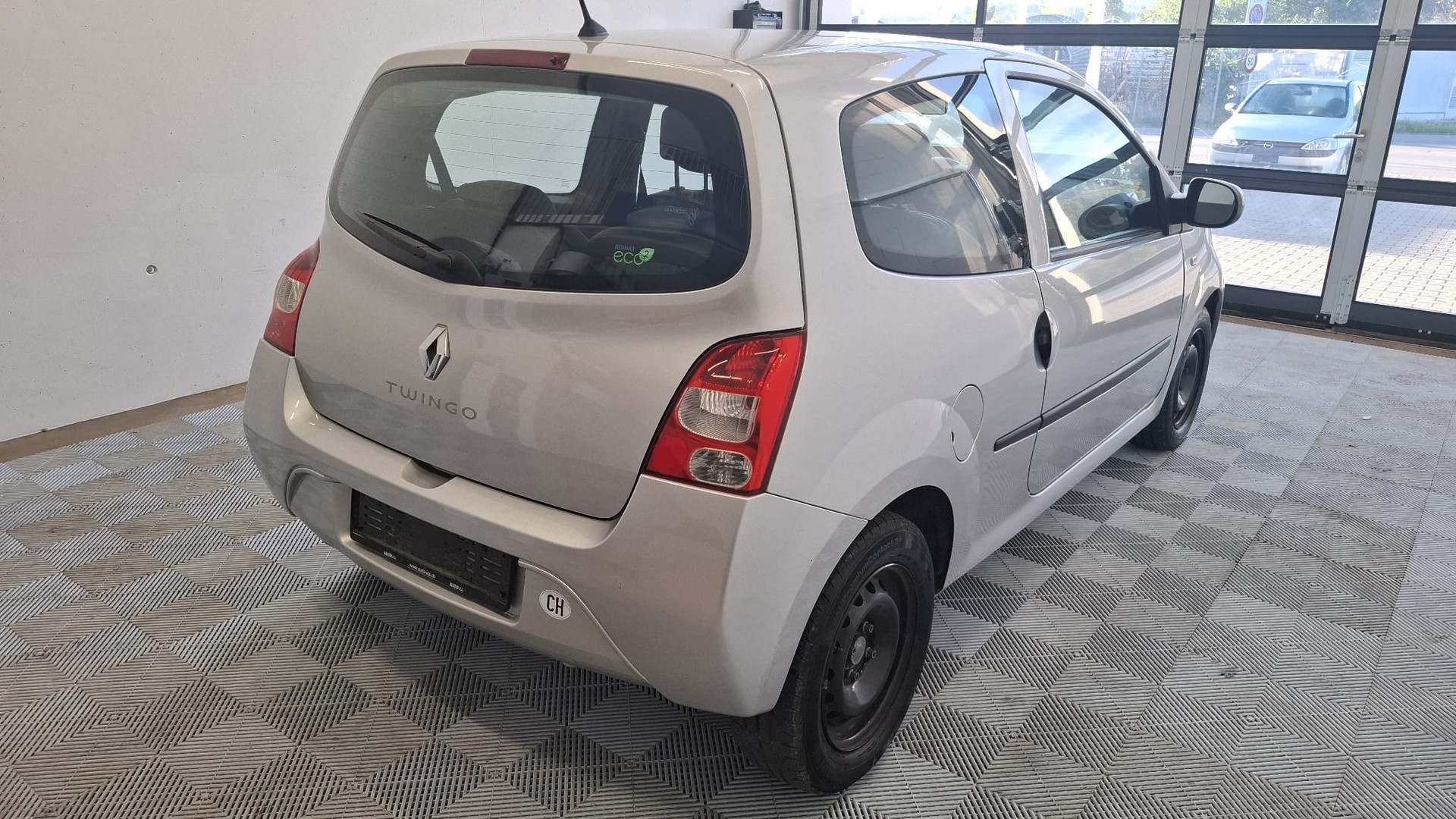 RENAULT Twingo 1.2 16V Initiale Quickshift-image-3