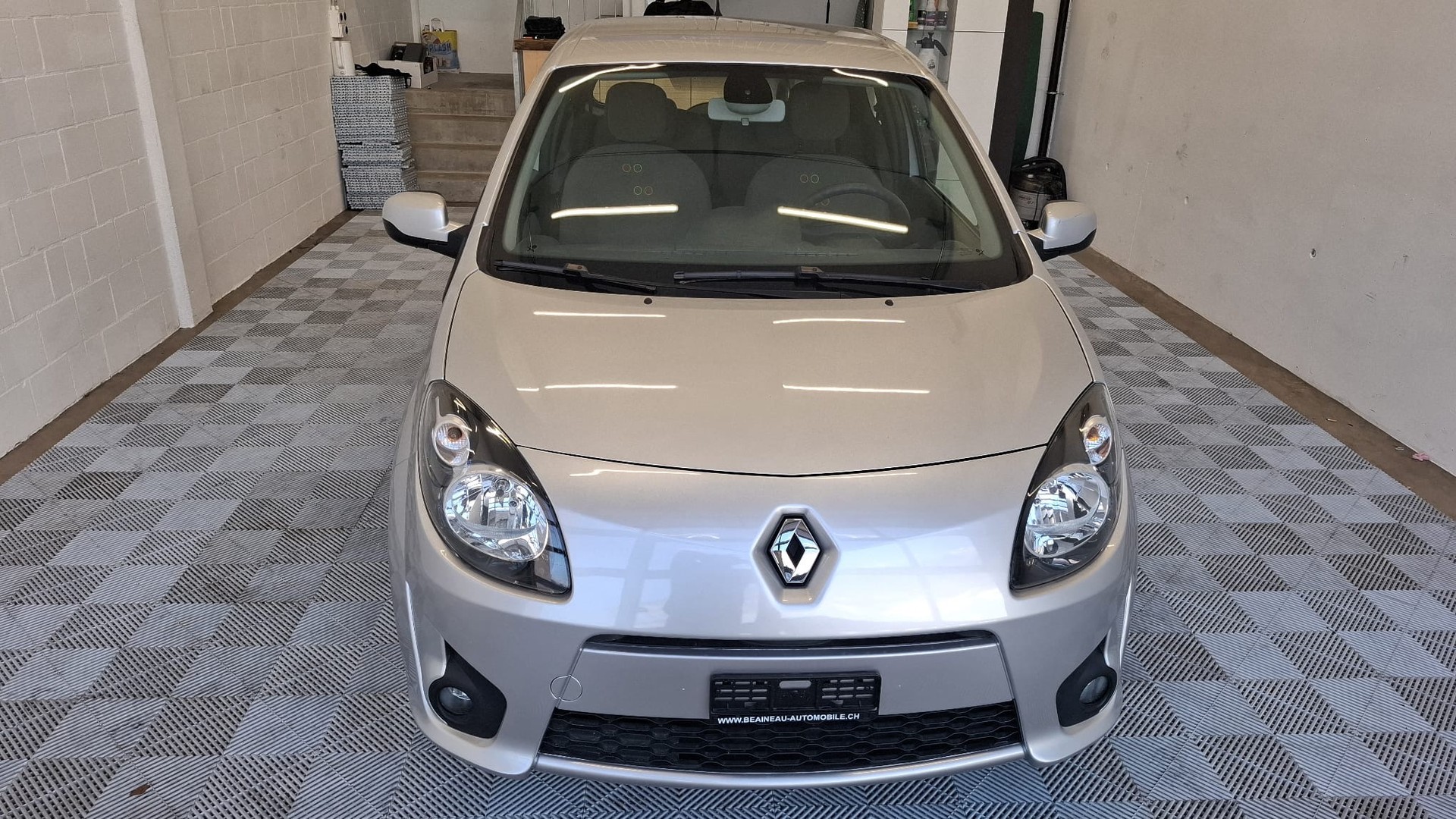 RENAULT Twingo 1.2 16V Initiale Quickshift-image-2