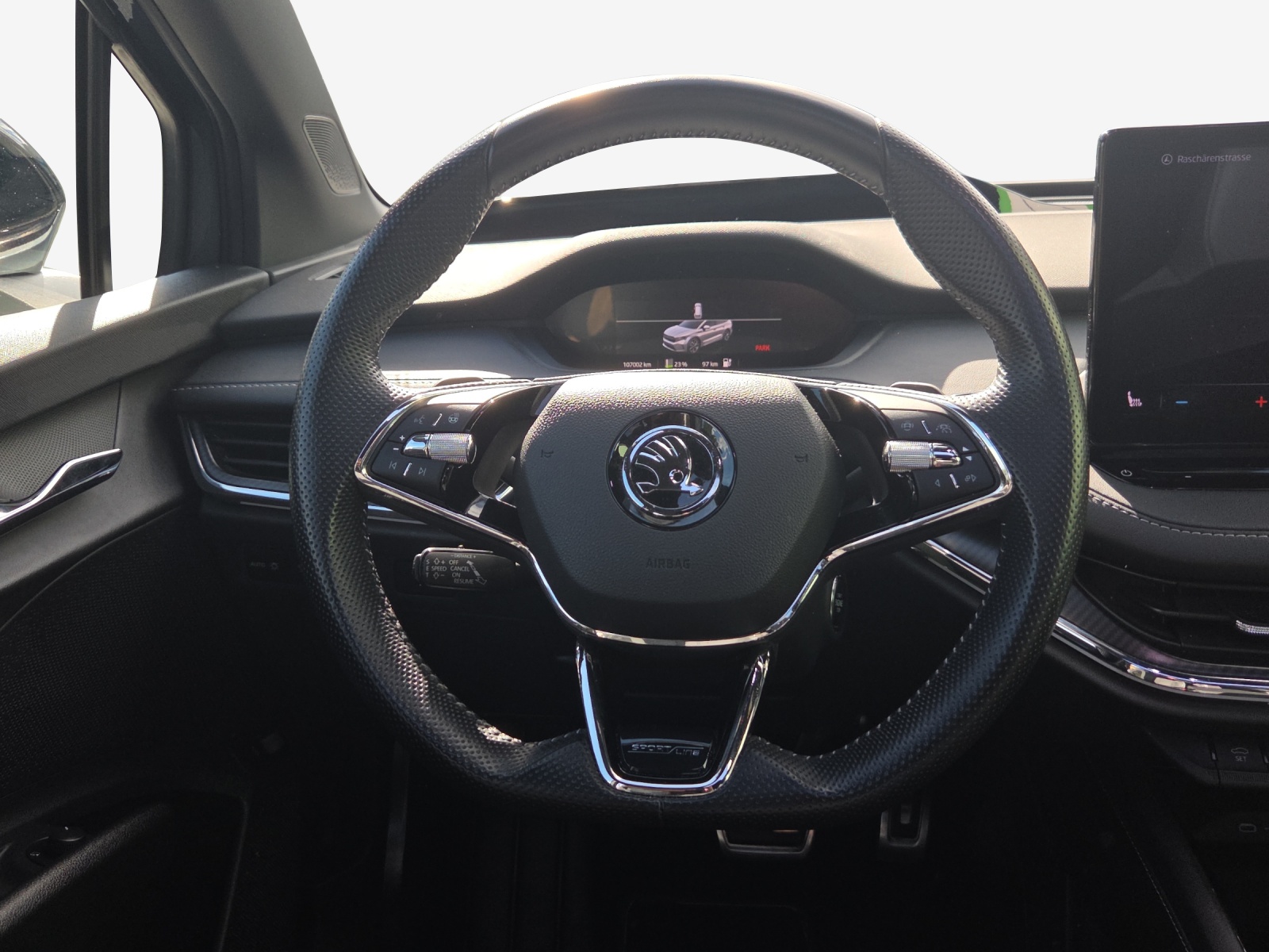 SKODA Enyaq iV 80x SportLine-image-10
