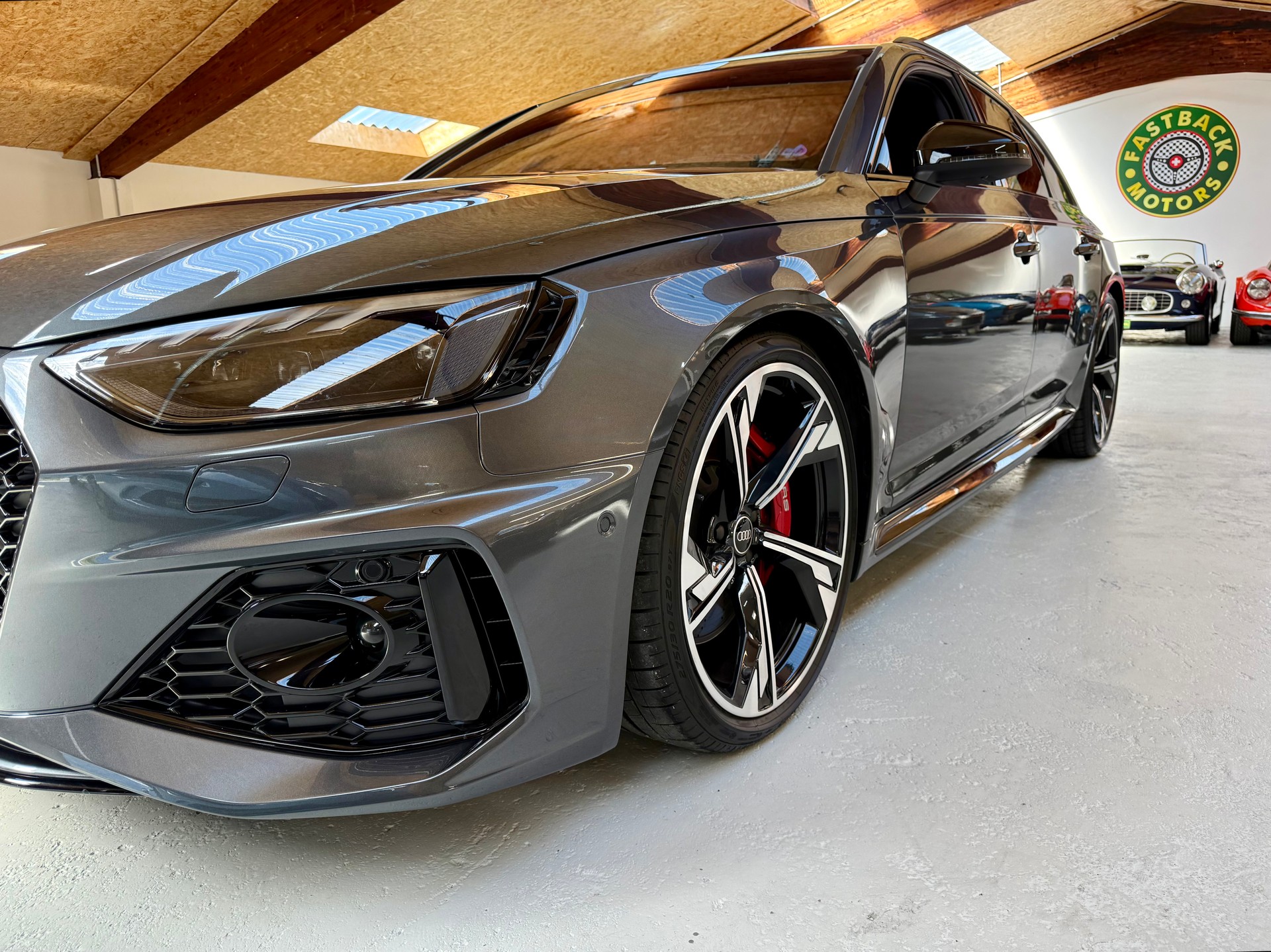 AUDI RS4 Avant quattro tiptronic-image-4