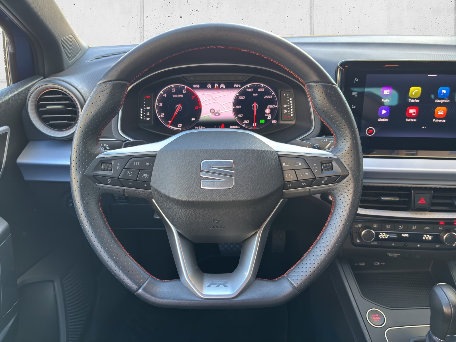 SEAT Ibiza 1.0 EcoTSI FR DSG mit fortl. Werksgarantie 5 Jahre, Rückfahrkamera & Winterreifen-image-11