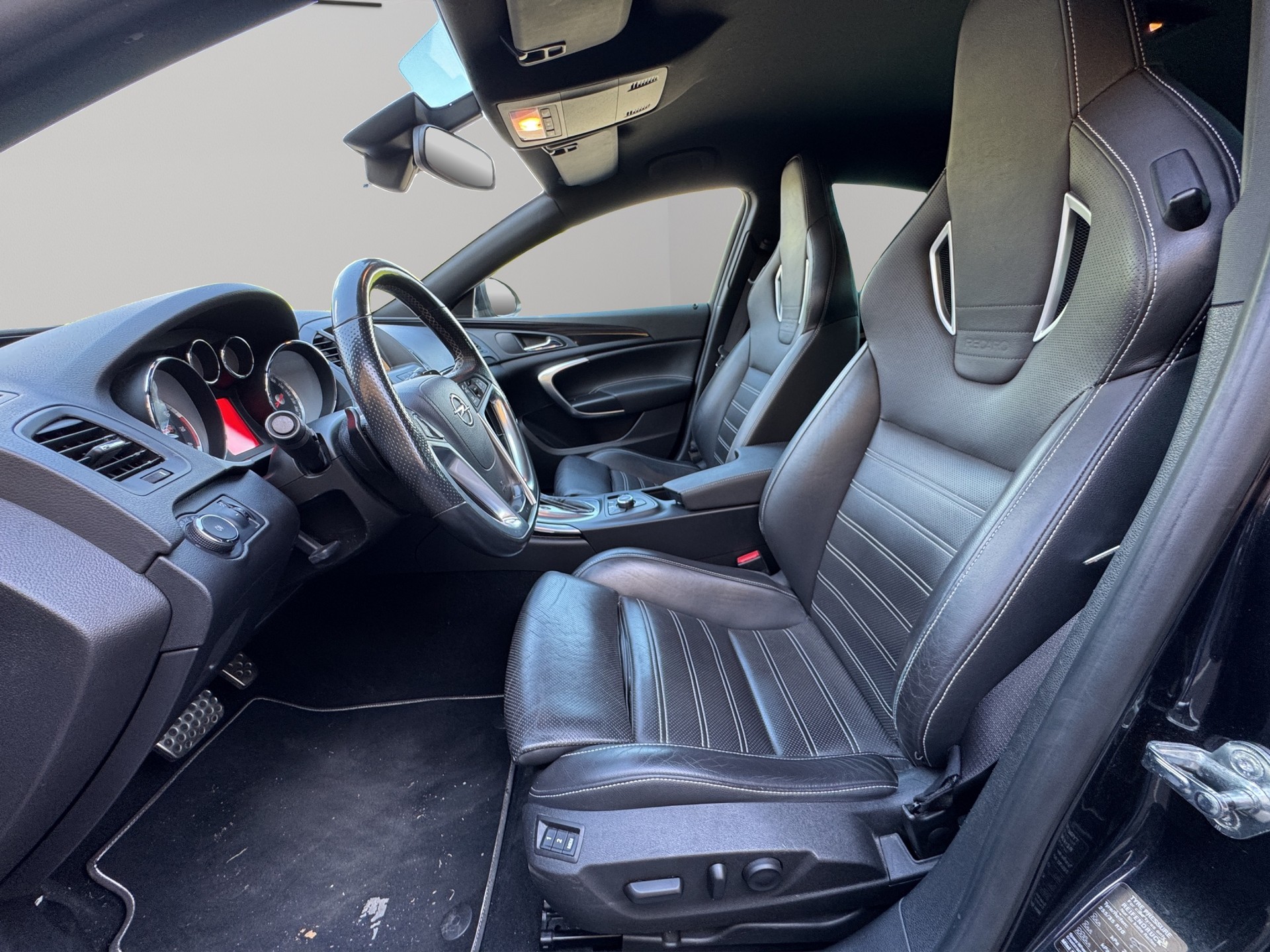 OPEL Insignia 2.8 Turbo OPC 4WD Automatic-image-9