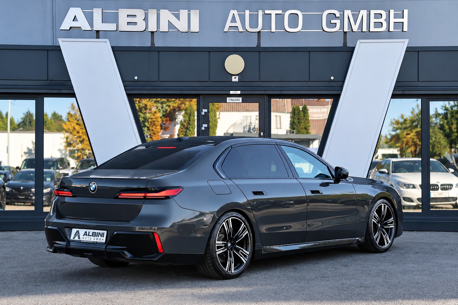 BMW 740d xDrive M-Sport Pro *CH-Fahrzeug* *ÜBER CHF 200'000..- Neupreis*-image-2