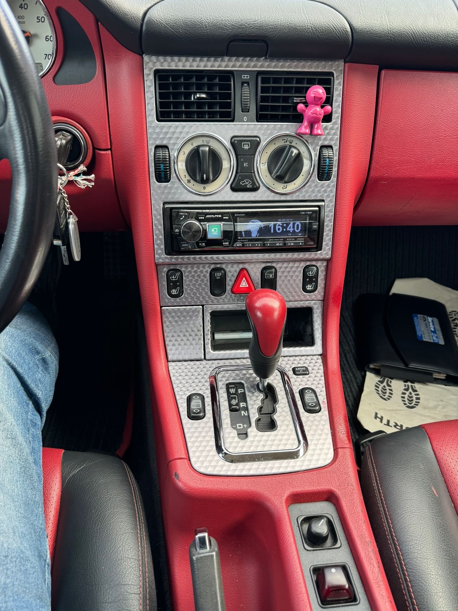 MERCEDES-BENZ SLK 200 Kompressor-image-12