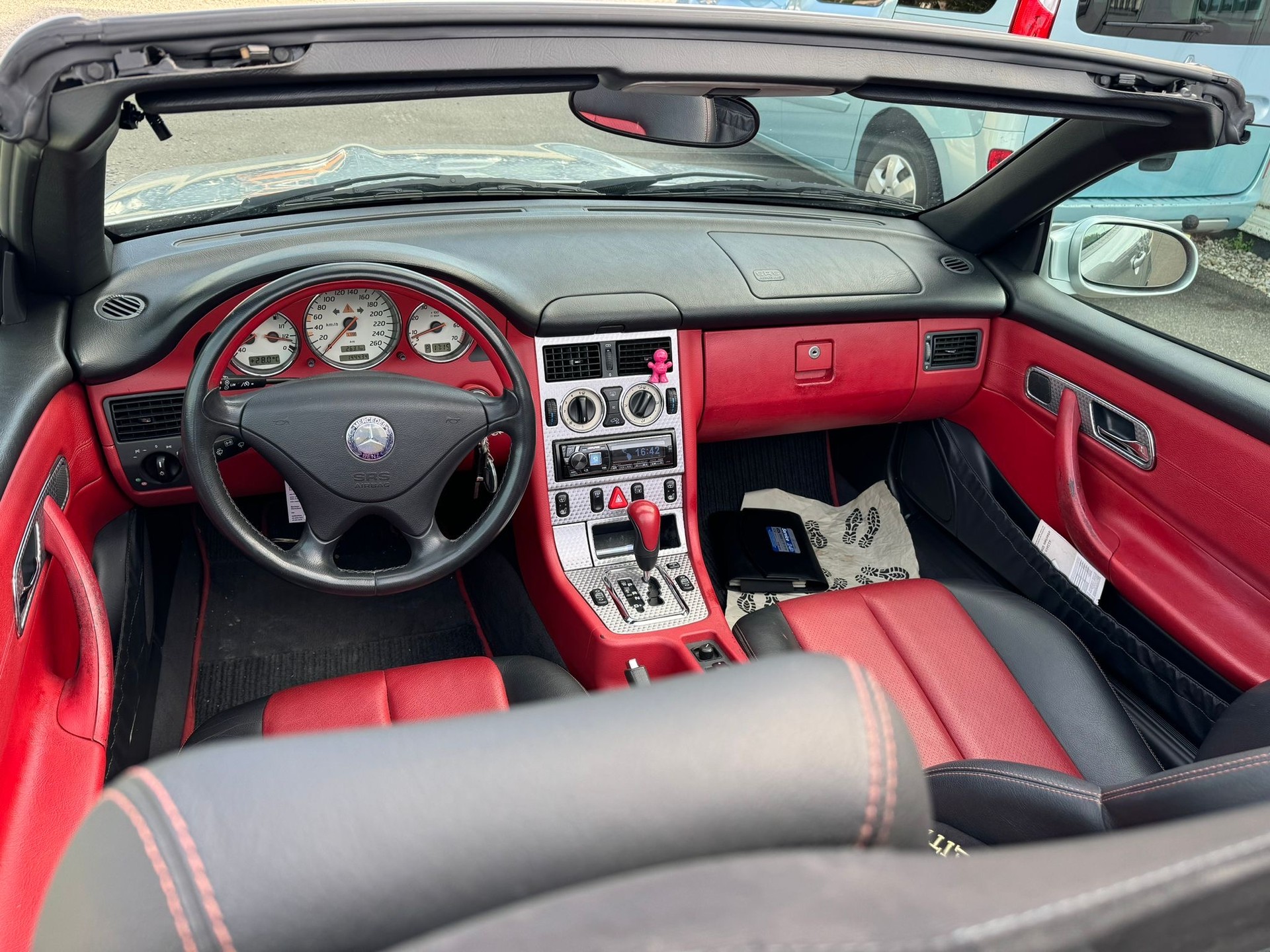 MERCEDES-BENZ SLK 200 Kompressor-image-13