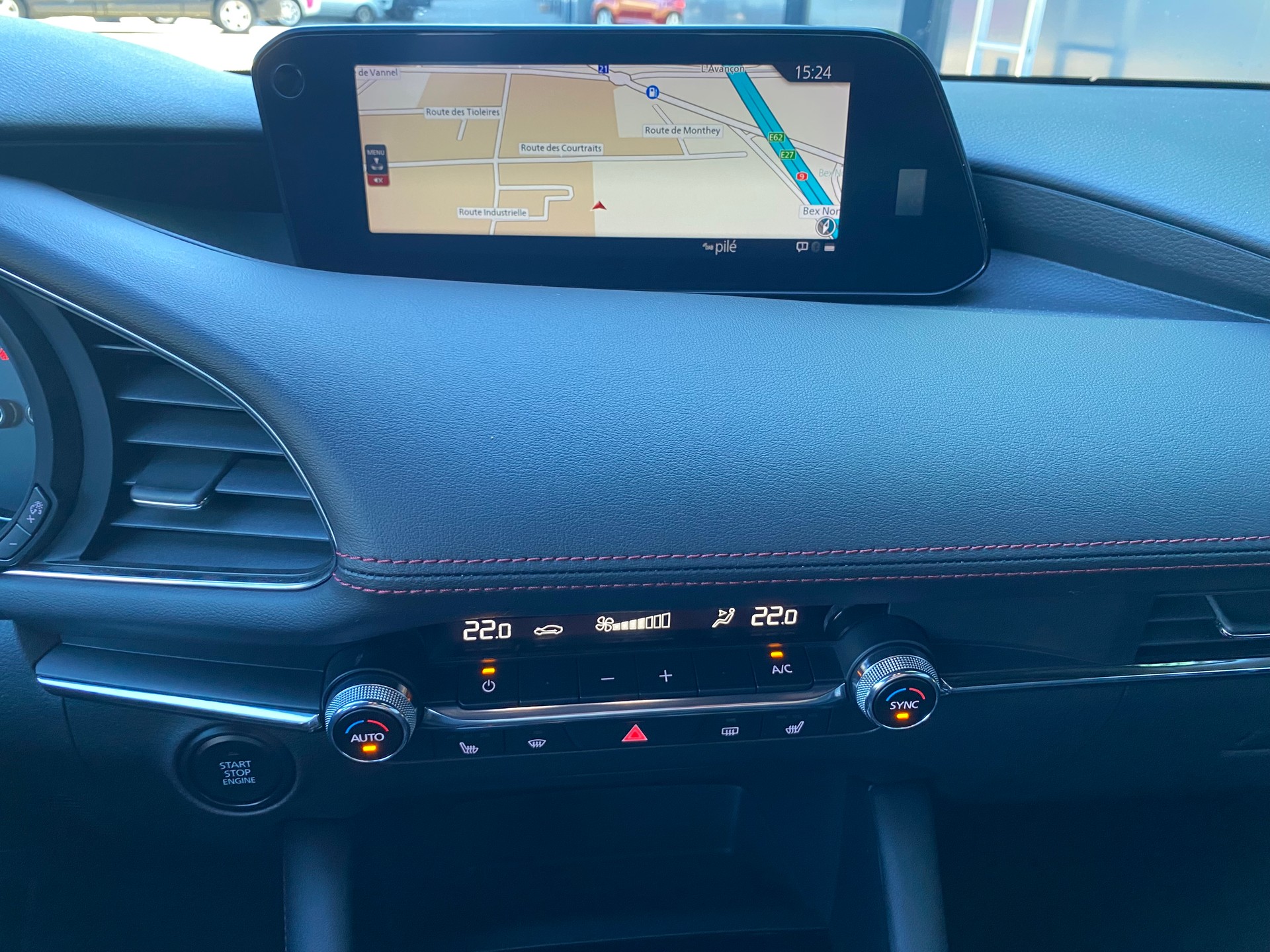 MAZDA 3 Hatchback SKYACTIV-X M Hybrid 186 Homura Automat-image-18