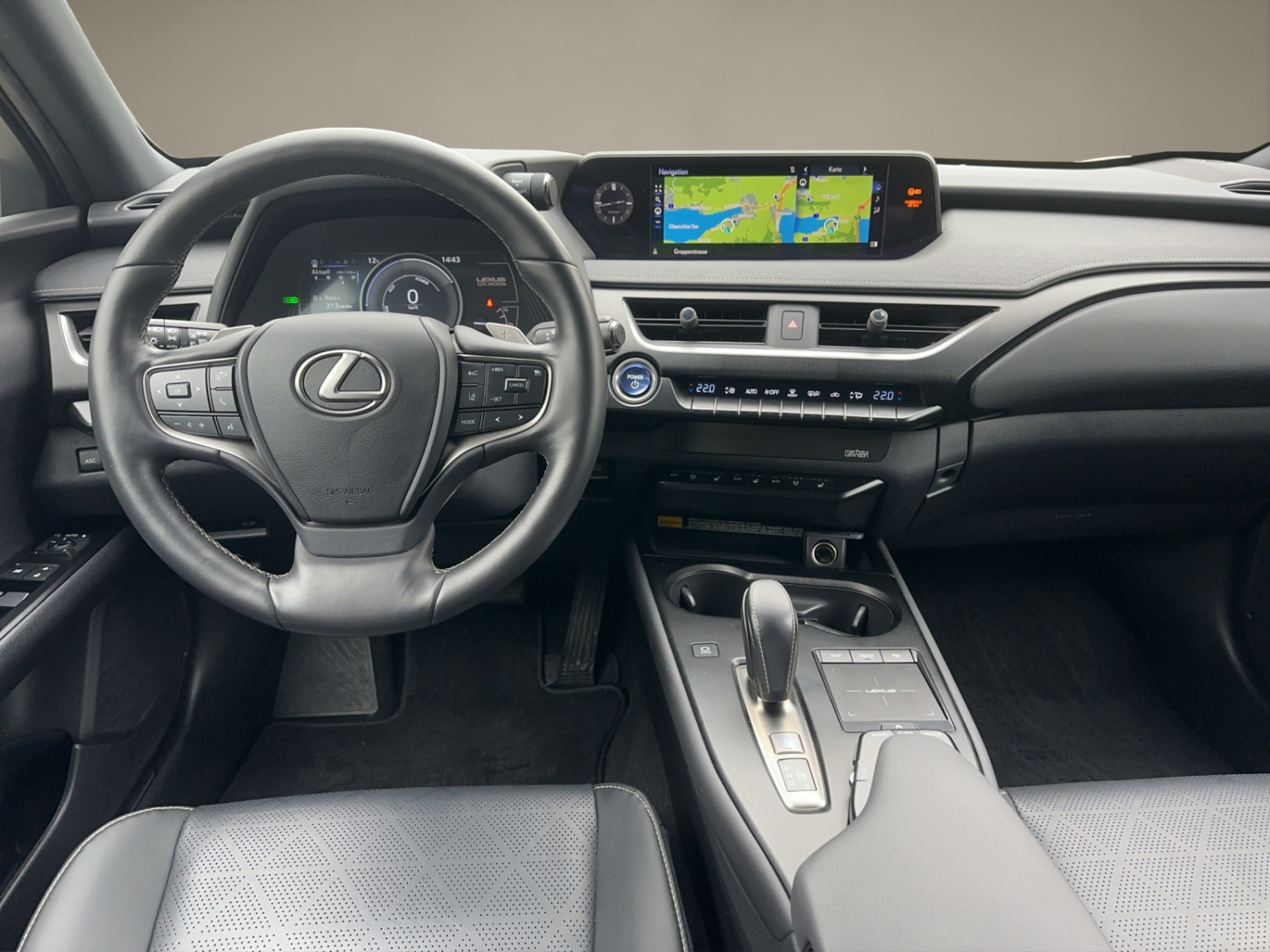 LEXUS UX 300e Excellence-image-10
