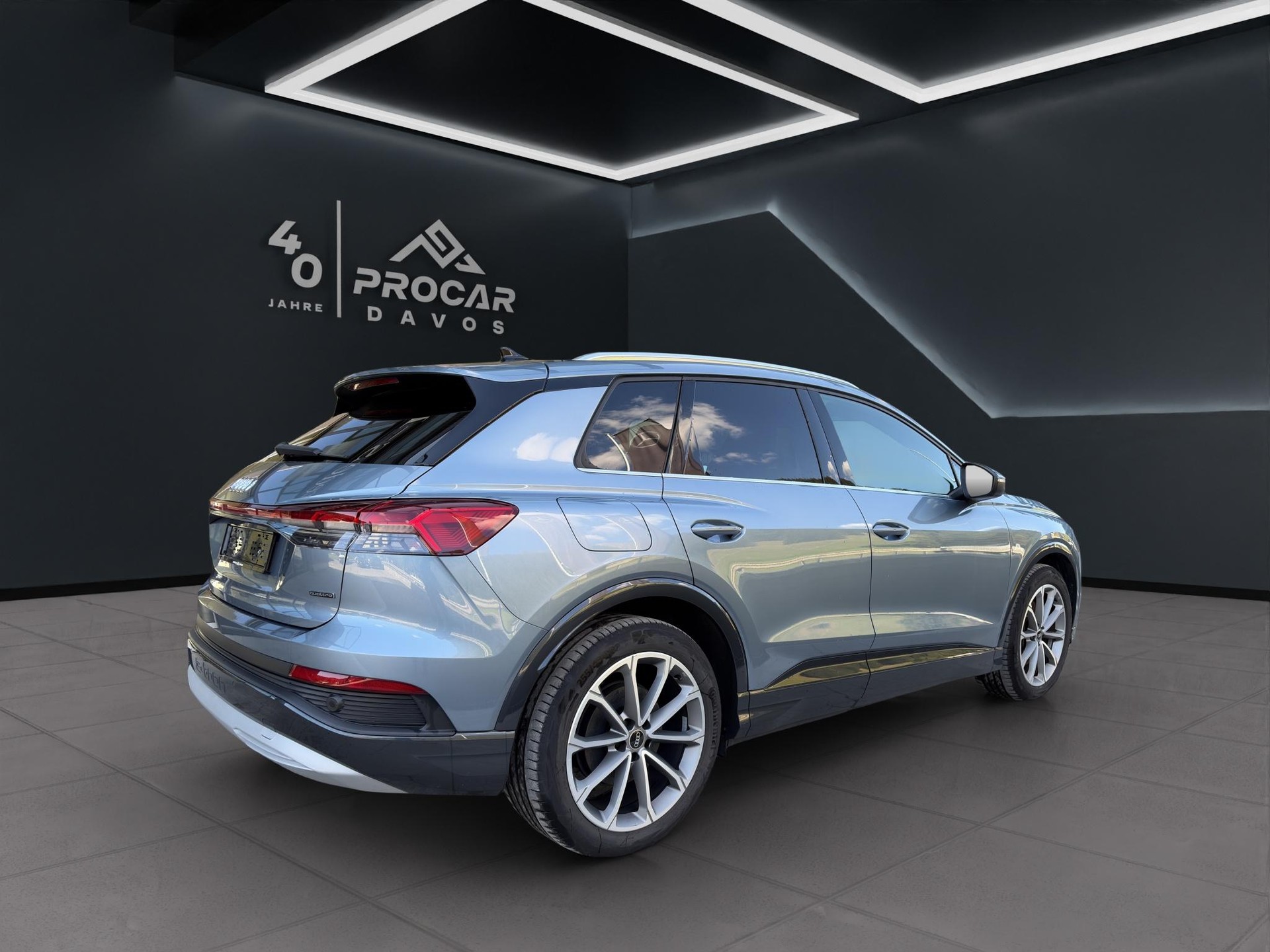 AUDI Q4 e-tron 50 quattro-image-3