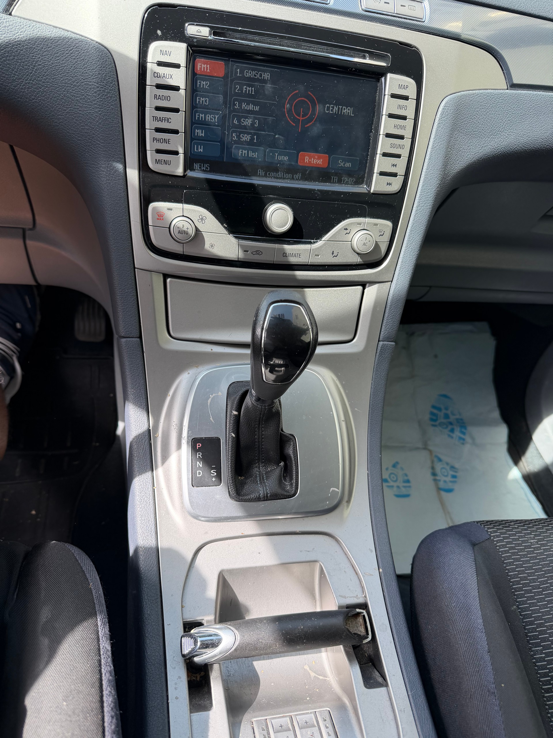 FORD S-Max 2.0 TDCi Titanium Automatic-image-11