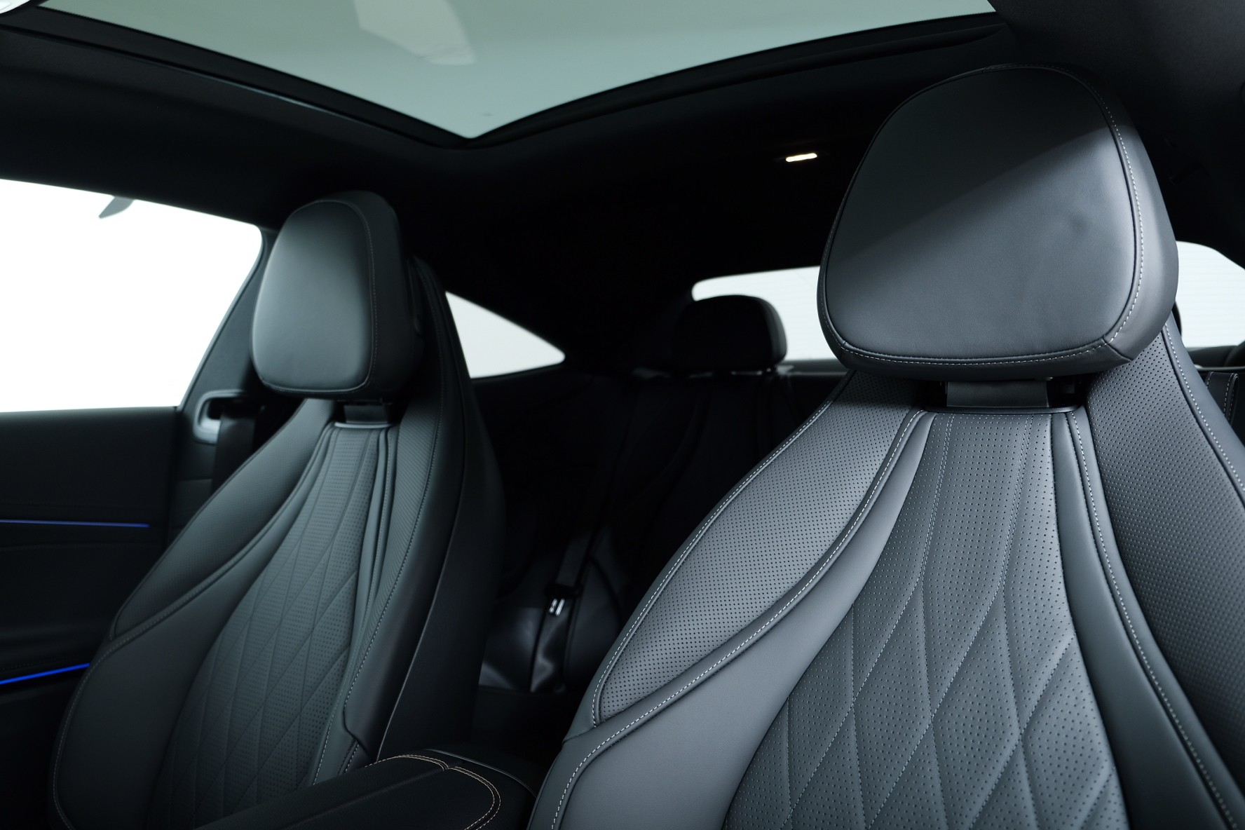MERCEDES-BENZ CLE 450 AMG Line 4matic C236-image-9