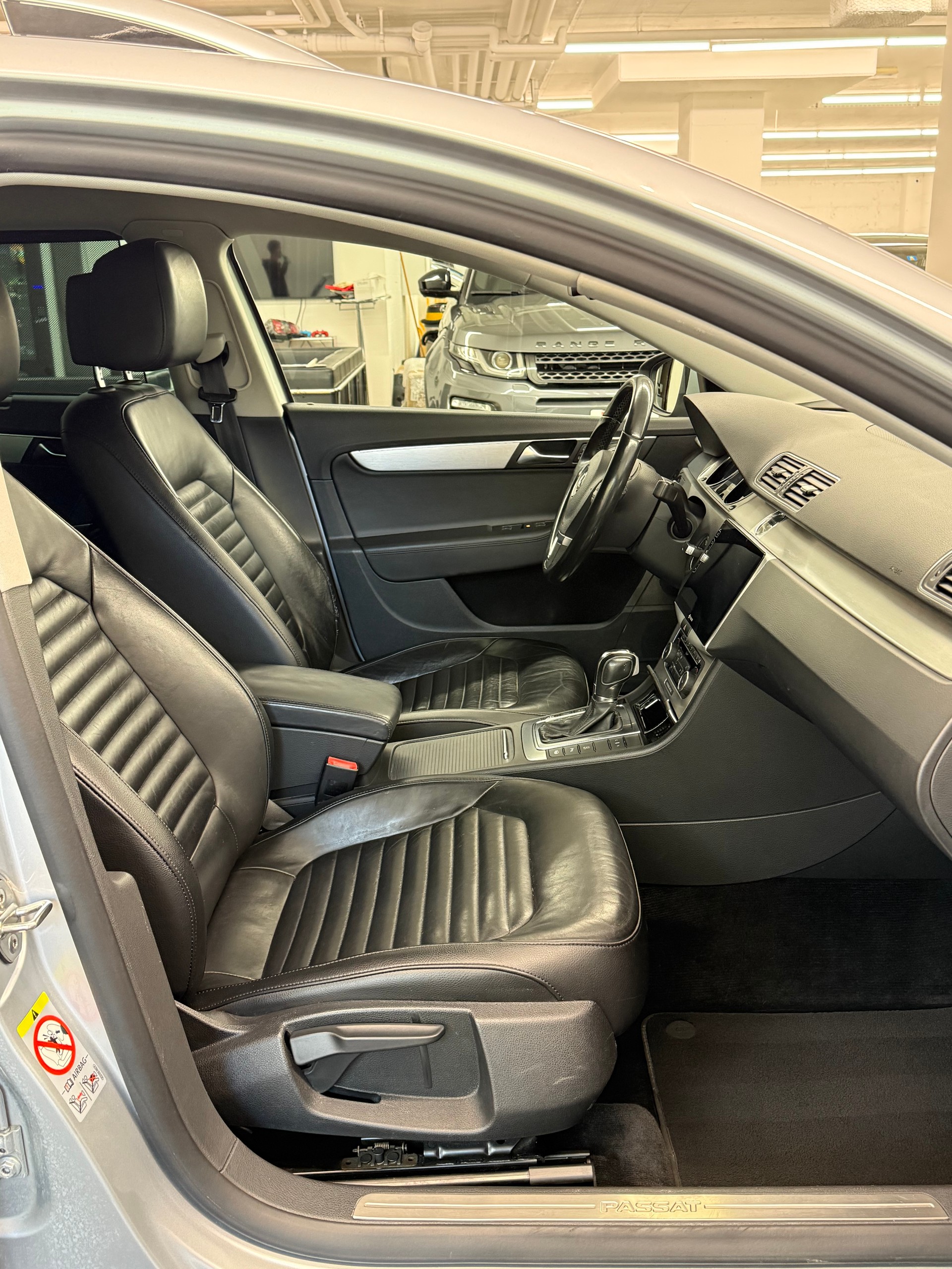 VW Passat Variant 2.0 TSI Highline DSG-image-15