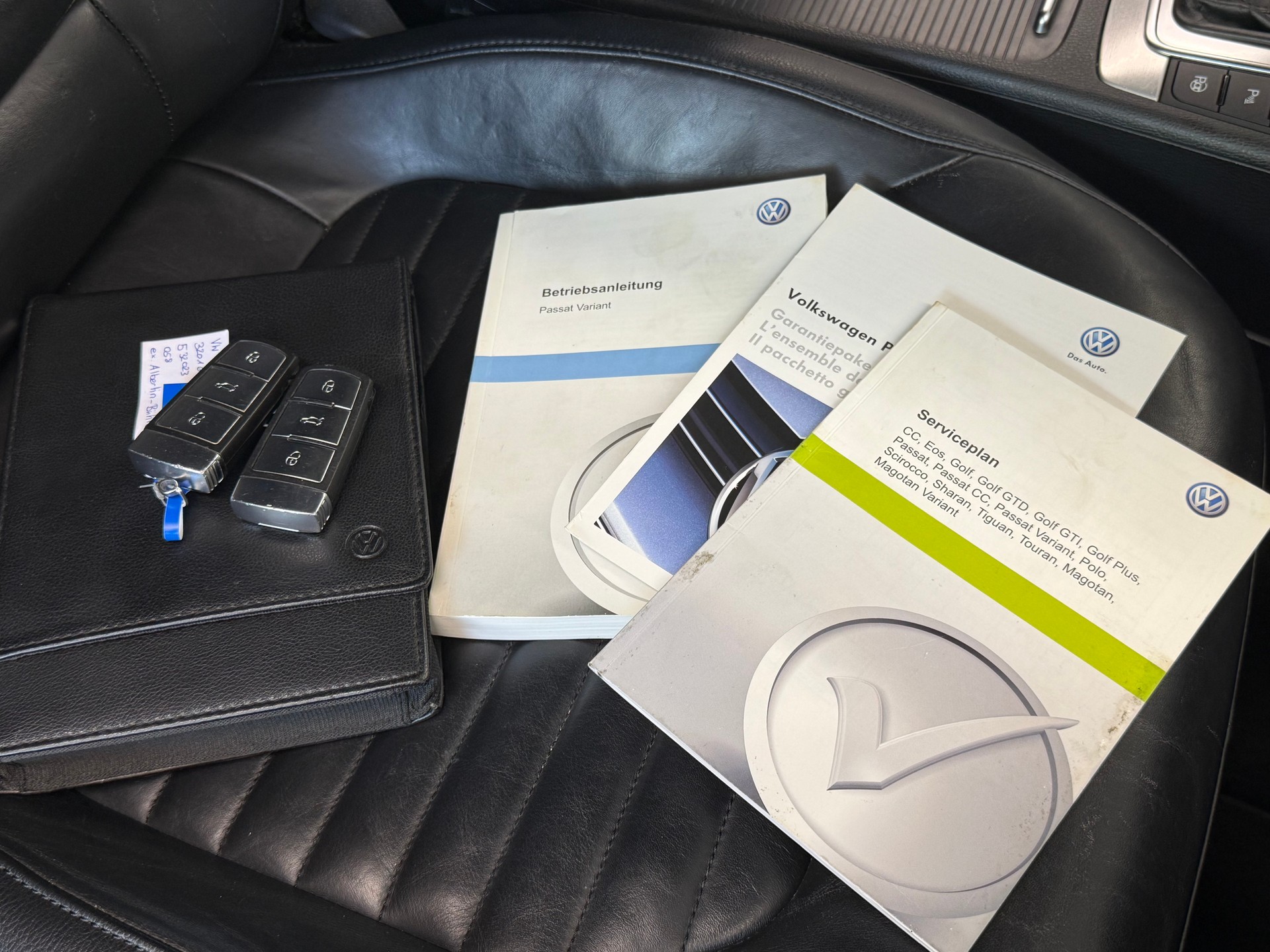 VW Passat Variant 2.0 TSI Highline DSG-image-23