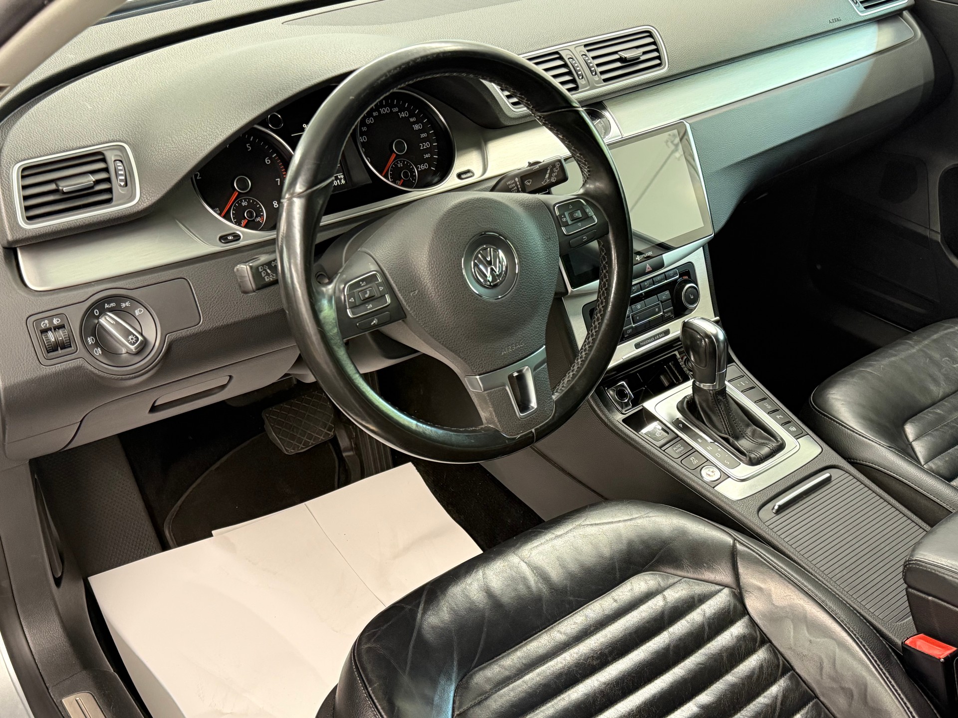 VW Passat Variant 2.0 TSI Highline DSG-image-9