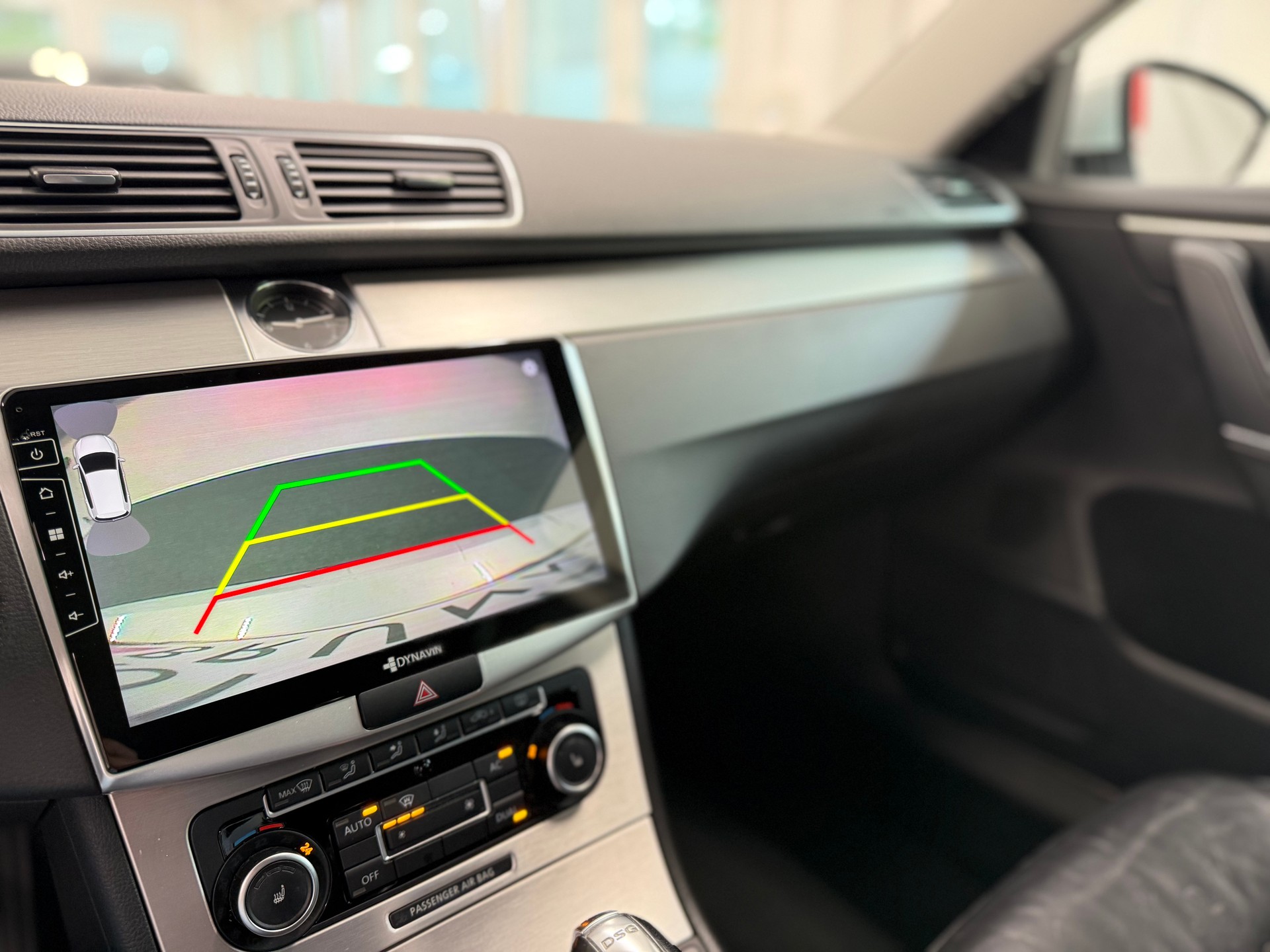 VW Passat Variant 2.0 TSI Highline DSG-image-19