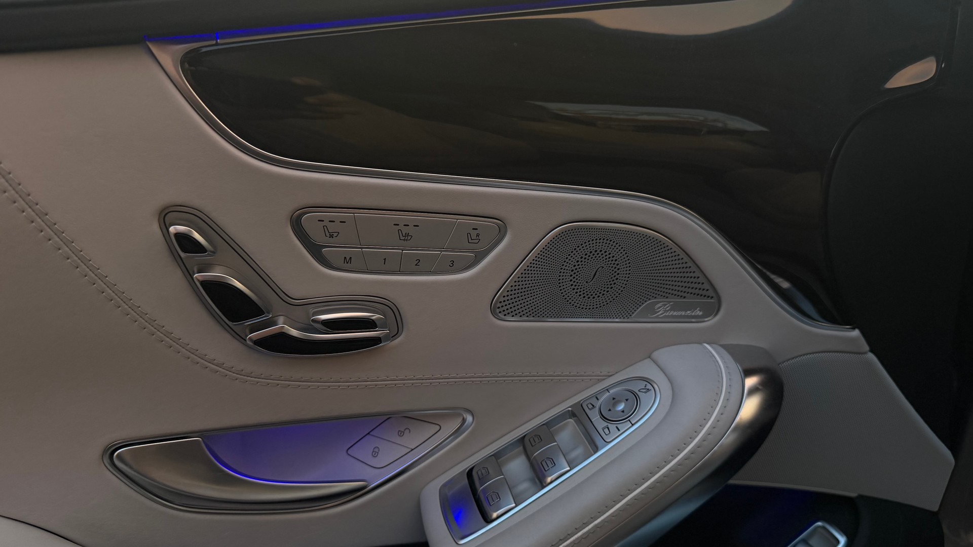 MERCEDES-BENZ S 63 AMG Coupé 4Matic Speedshift MCT-image-12